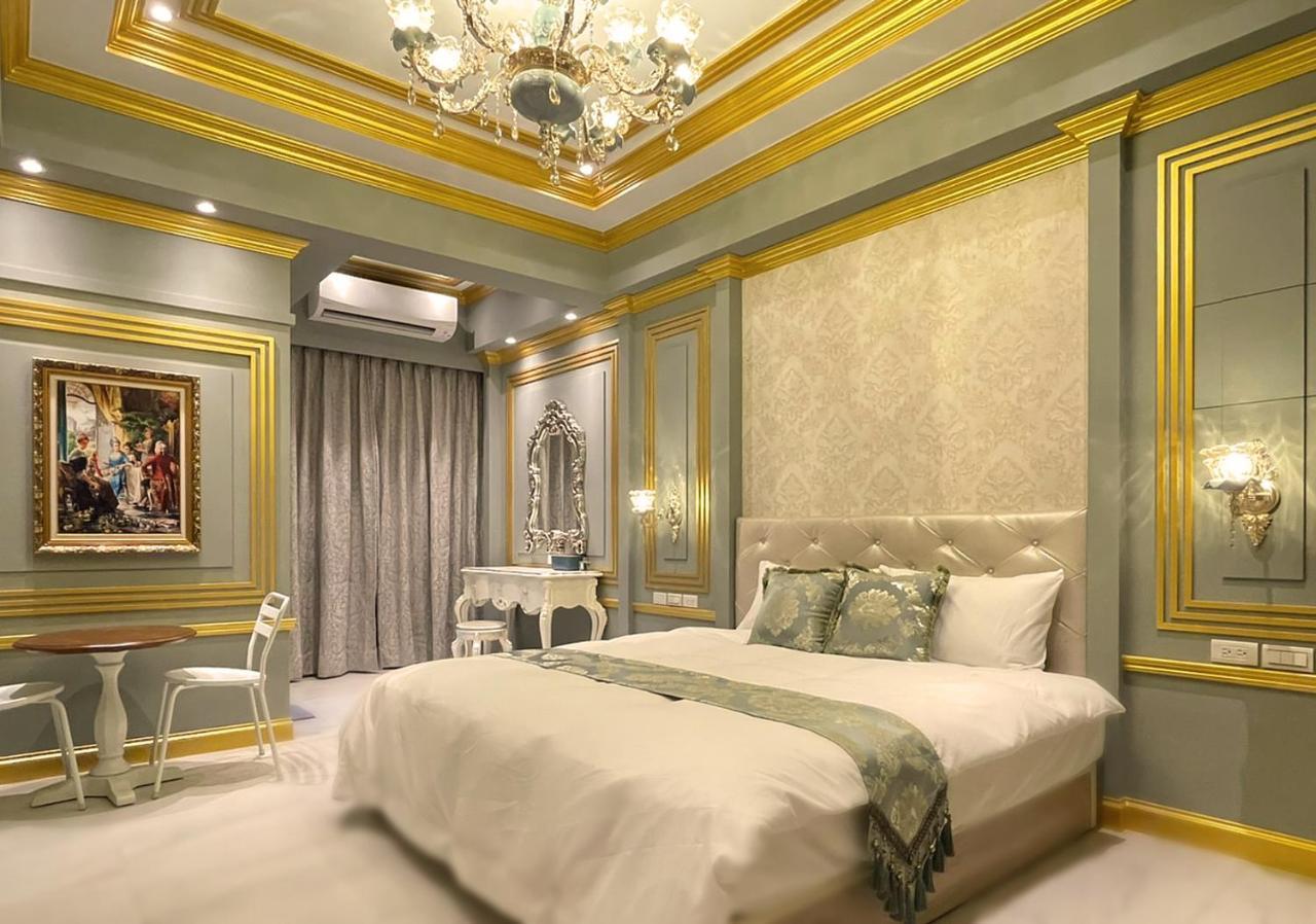 Time Light Walk B&B Kota Hualien Bagian luar foto